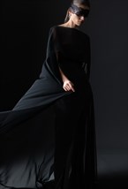 Selene's Silhouette cape - photo 51415